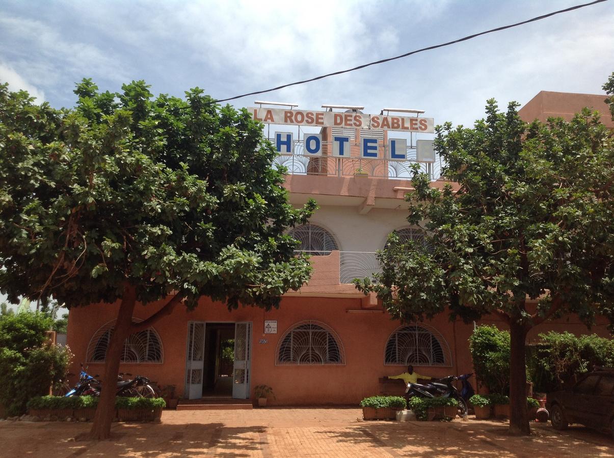 La Rose Des Sables Hotel Уагадугу Екстериор снимка